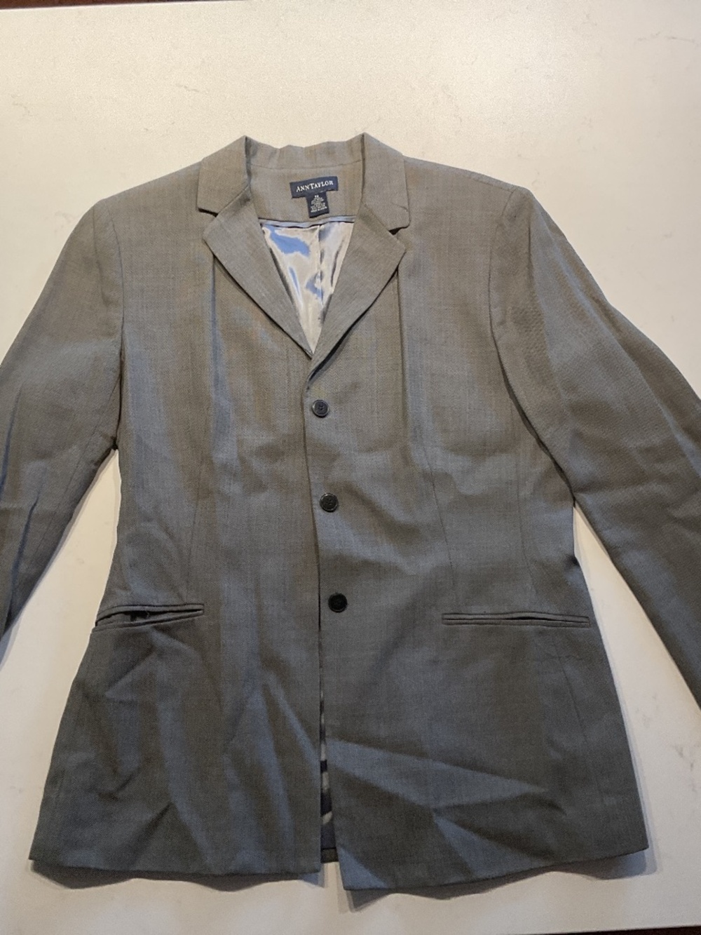 Ann Taylor Women’s 2 Piece Suit